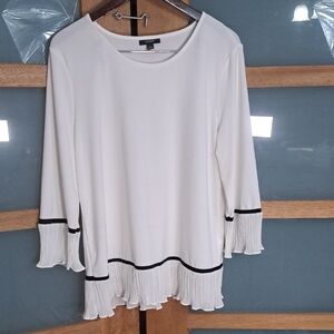 Alfani Elegant White Blouse with Black Trim Sz XL